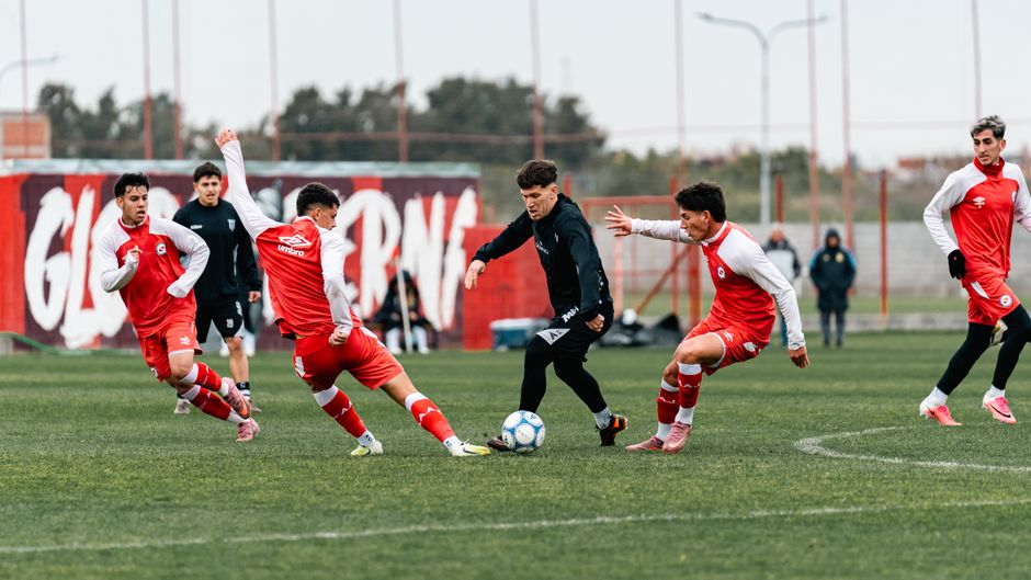 Kèo thơm 26/08: Godoy Cruz đè bẹp chủ nhà Deportivo Madryn?